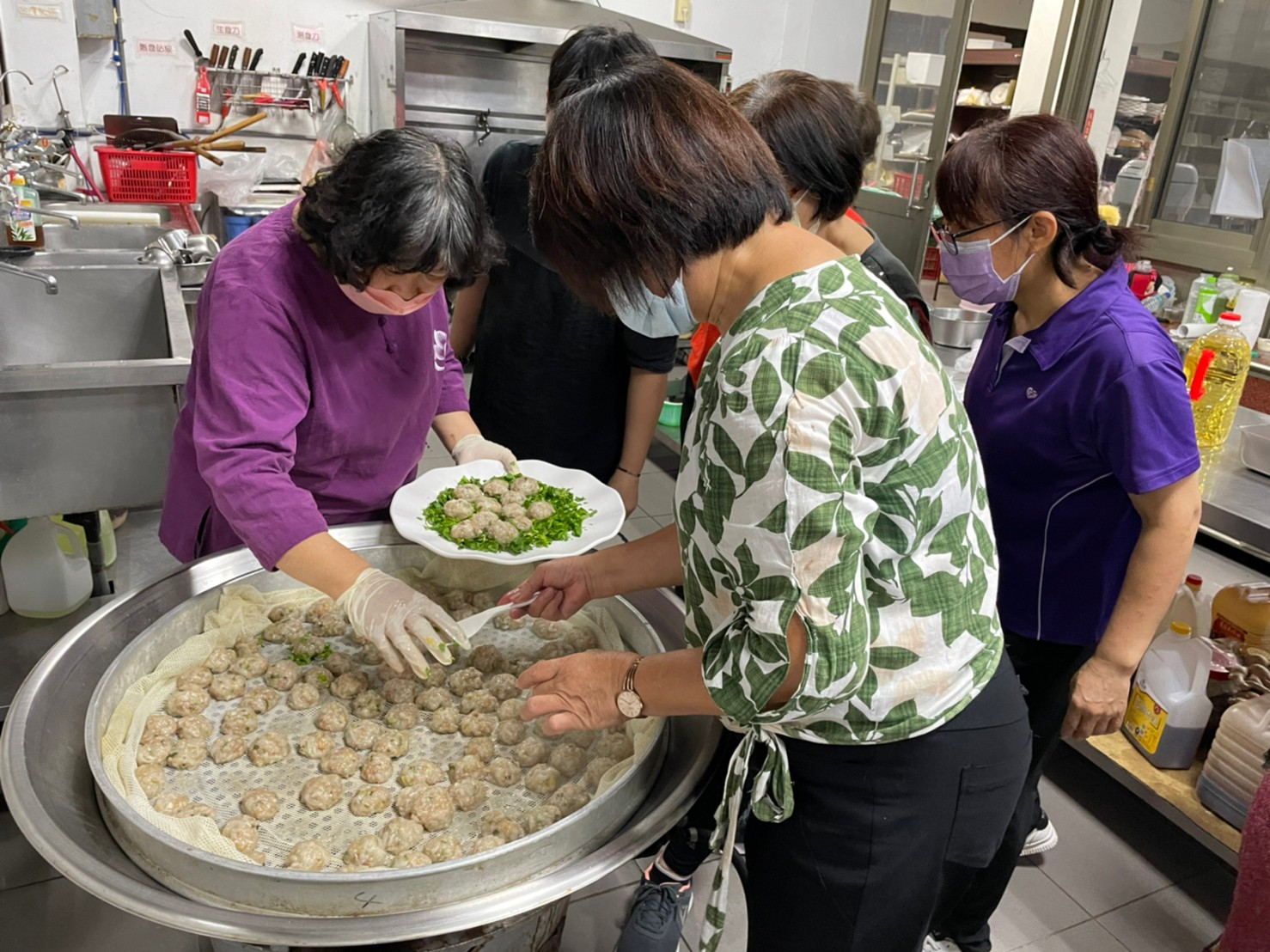 LINE_ALBUM_518美食班_220616_6