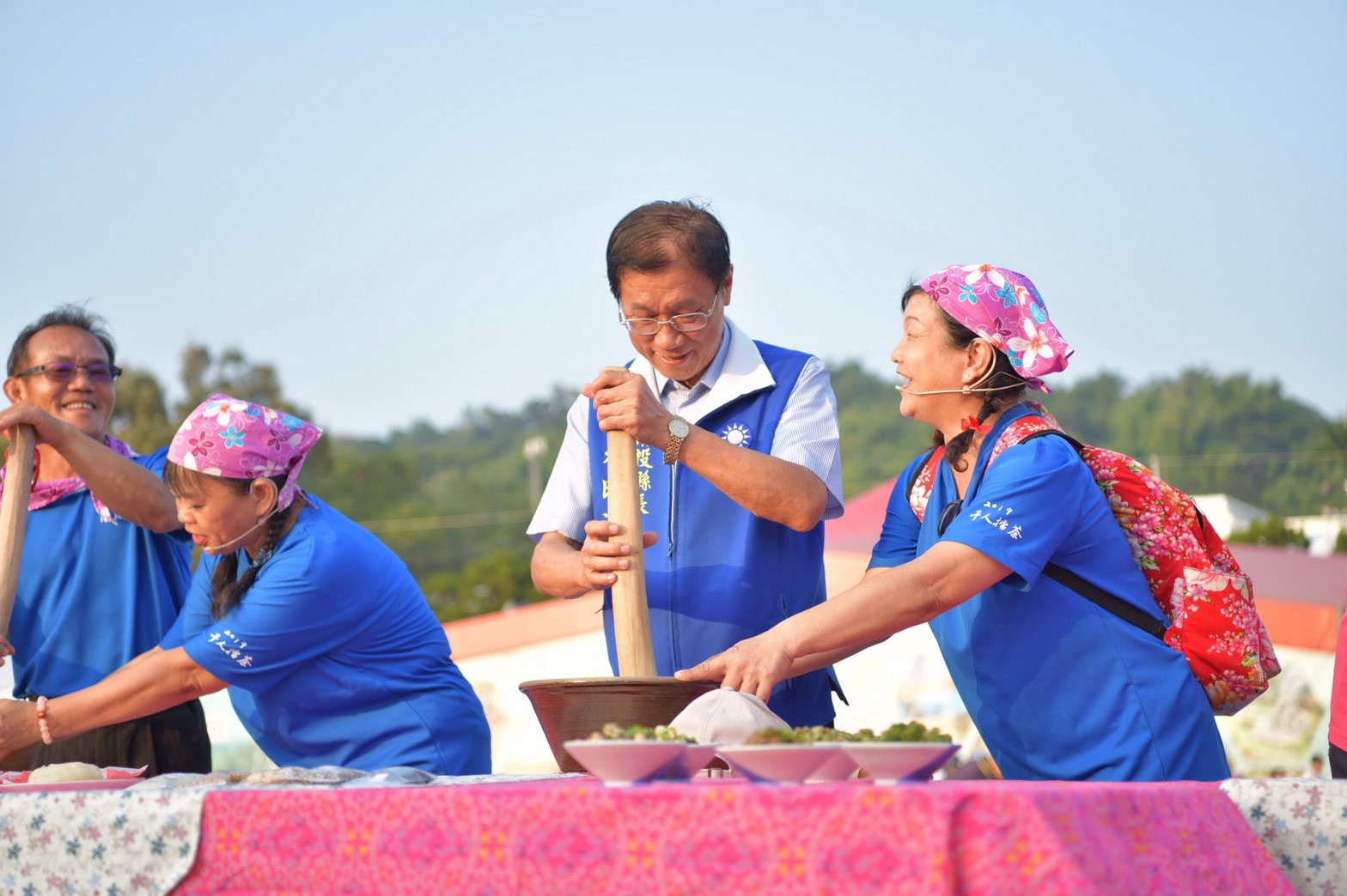 千人共下來擂茶
