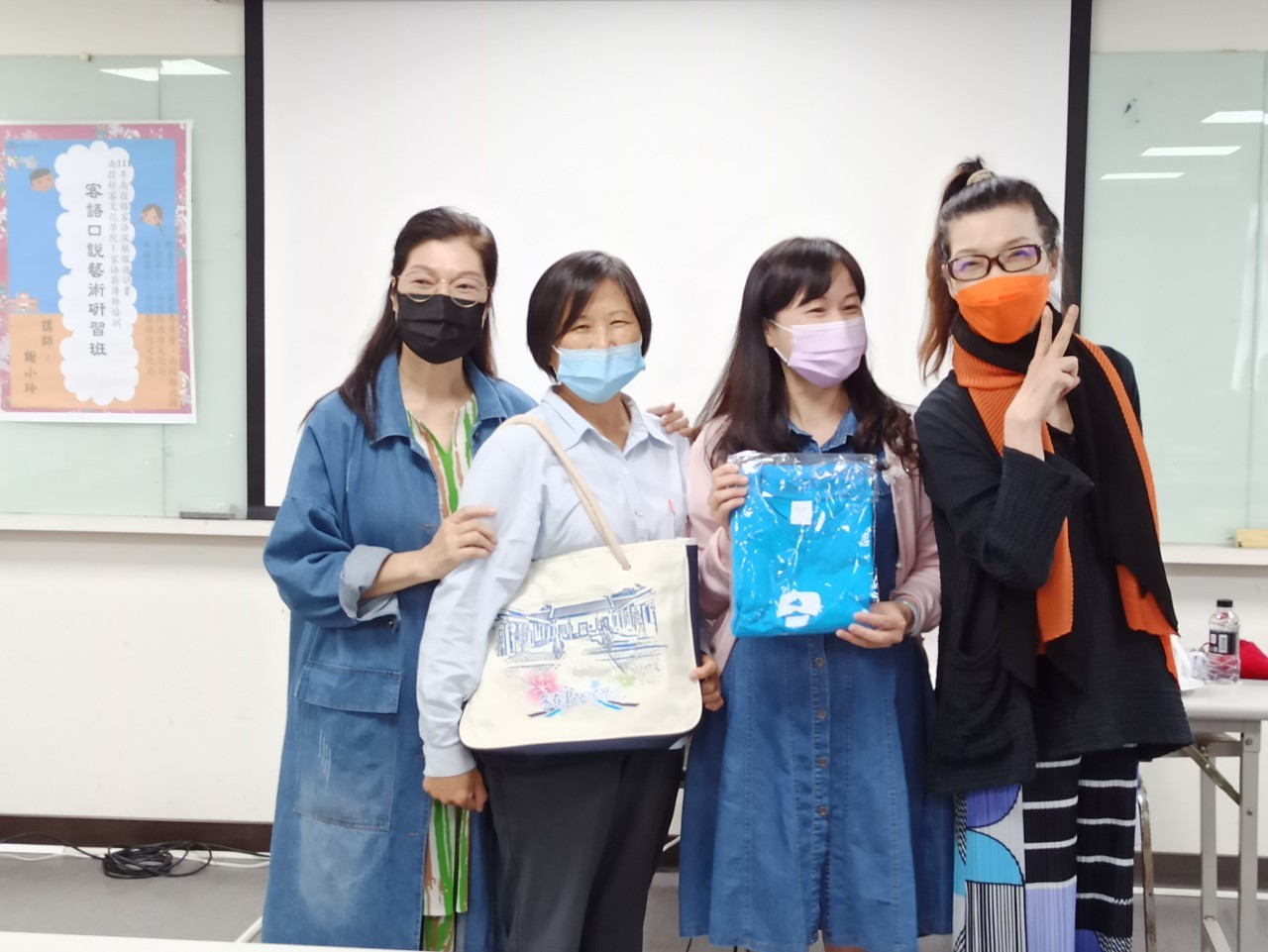 Image-LINE_ALBUM_20221016客語口說藝術研習班結業_221018_9(2)