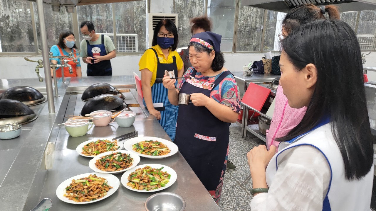 Image-LINE_ALBUM_1130422-2024客家小炒美食廚藝研習(開課日)_240423_19(7)