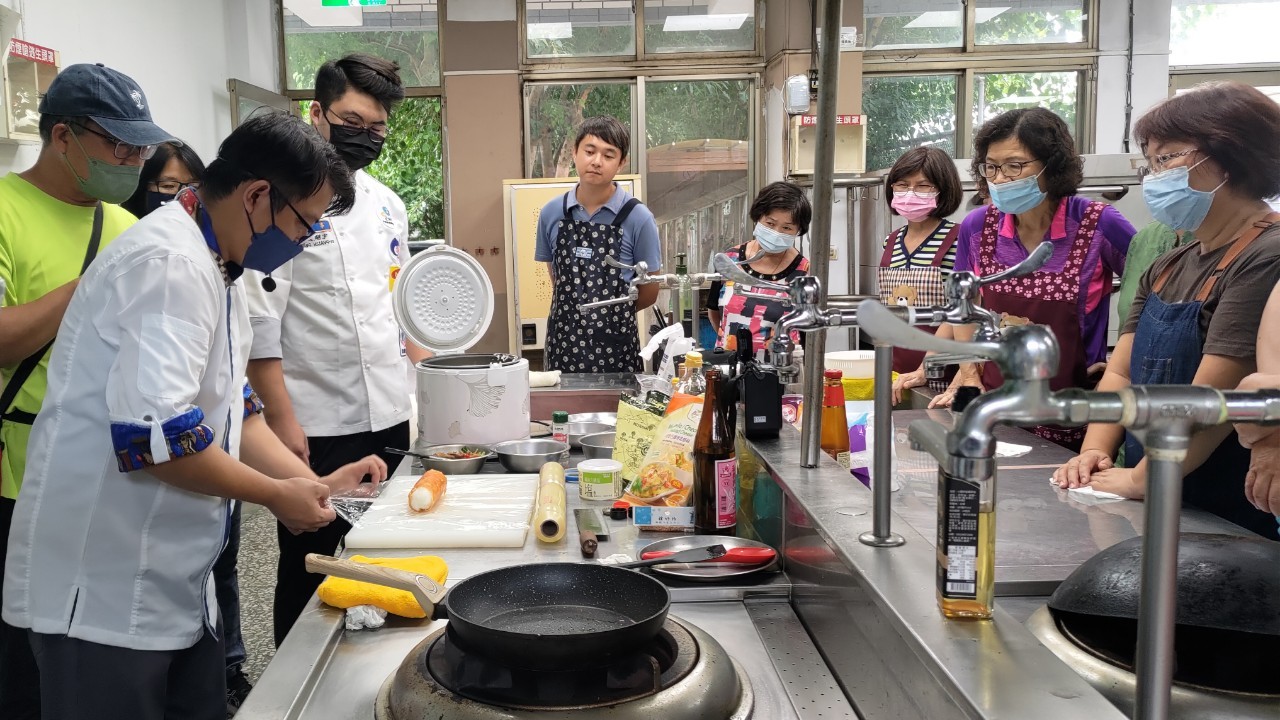 Image-LINE_ALBUM_1130527小炒培訓班結業_240528_11(5)
