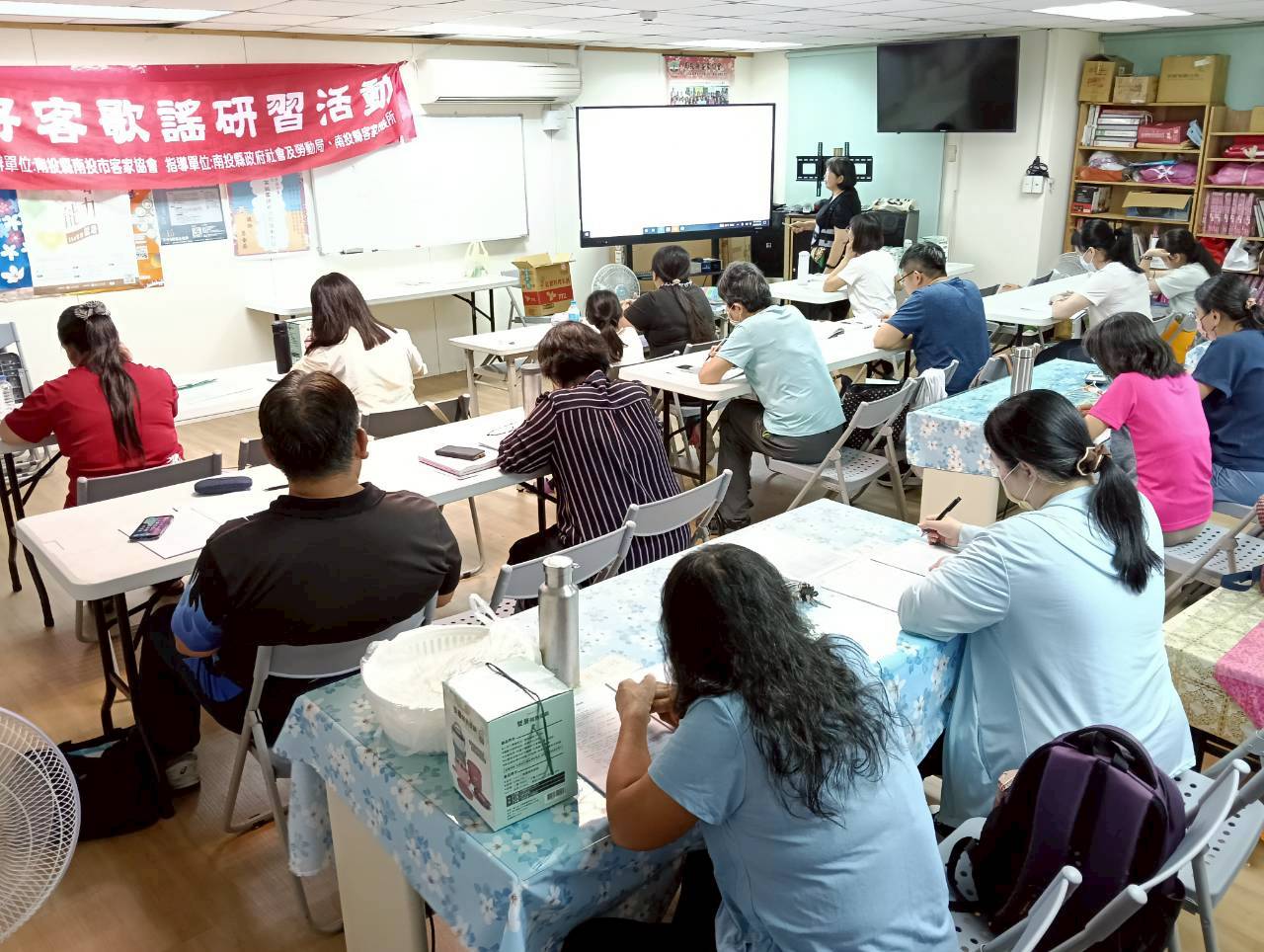Image-LINE_ALBUM_0918_中級暨中高級客語能力認證衝刺發（縣客協班）結業_250919_6(2)