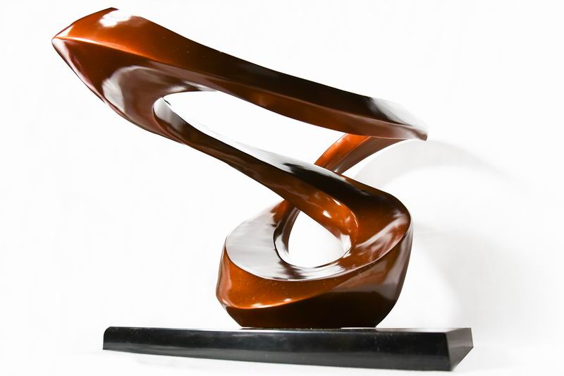 05張登堯《佳作》‧ 無限-1　59×86×62cm