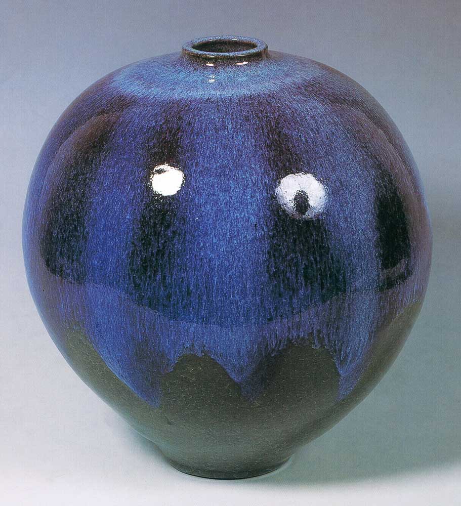 第四屆玉山美術獎作品-陶藝類入選盧詩丁（水舞  )