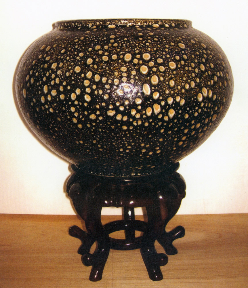 第八屆南投縣玉山美術獎陶藝類入選林才能作品（滿天星斗）